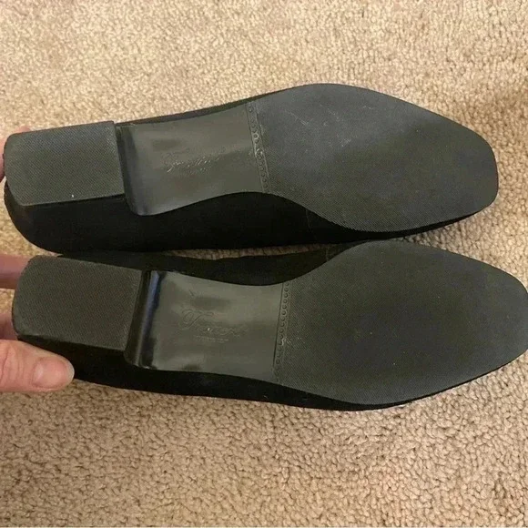 TROTTER  Women’s Mary Jane Pump Slip On Shoes Size 8 1/2 Narrow Black Crepe - Picture 5 of 12